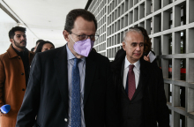 Οι δικηγόροι του π. Αντώνιου στον Άρειο Πάγο - Απέφυγαν να κάνουν δηλώσεις στις κάμερες