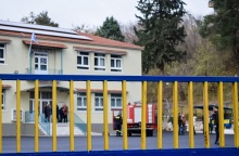 Το σχολείο στις Σέρρες όπου καταγράφηκε η έκρηξη με έναν 11χρονο νεκρό και δύο τραυματίες