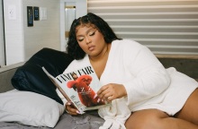 Αποκαλύφθηκαν τα πιο δημοφιλή τραγούδια, βίντεο και καλλιτέχνες του 2022 στο TikTok - Οι λίστες με τα viral της χρονιάς στην πλατφόρμα κοινωνικής δικτύωσης. 