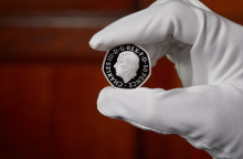 Νομίσματα με το πορτρέτο του βασιλιά Καρόλου