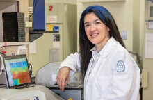 Θεοδώρα Χατζηιωάννου, ααναπληρώτρια καθηγήτρια Ιολογίας στο Πανεπιστήμιο Ροκφέλερ 