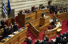 Υπερψηφίστηκε από τη Βουλή ο κρατικός προϋπολογισμός του 2023: 156 «ναι» και 143 «όχι» - Σε υψηλούς τόνους η πολιτική αντιπαράθεση.
