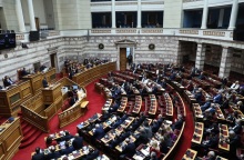 Προϋπολογισμός 2023: Ψηφίζεται σήμερα στη Βουλή - Τα στοιχήματα της ελληνικής οικονομίας και τα νέα μέτρα ελάφρυνσης νοικοκυριών και επιχειρήσεων.