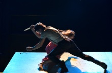 Η θεατρική παράσταση «Βόυτσεκ» του Γκέοργκ Μπύχνερ, σε διασκευή και σκηνοθεσία του Σταύρου Σ. Τσακίρη, στο Θέατρο «Πόλις».