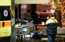 Εν ψυχρώ δολοφονία στη Νέα Σμύρνη - Εγκληματολογικό στην καφετέρια που έγιναν οι δολοφονίες