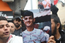 Φωτογραφία του νεκρού 16χρονου Ρομά, Κώστα Φραγκούλη, που πέθανε μετά τον πυροβολισμό του στο κεφάλι από αστυνομικό