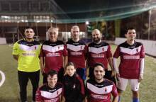 Ο Δήμος Ζαχαρός, παίκτης της Ελληνικής Εθνικής Ομάδας Ποδοσφαίρου Τυφλών και της Ομάδας Ποδοσφαίρου Τυφλών «Ο Πυρσός» στη Θεσσαλονίκη, μιλάει για το ποδόσφαιρο τυφλών, τις δυσκολίες που αντιμετωπίζει εντός κι εκτών γηπέδων.