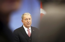 Ο Τούρκος υπουργός Άμυνας, Χουλουσί Ακάρ