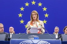 Qatargate: Σειρά από νέους κανόνες αναφορικά με το λόμπινγκ και τη διαφάνεια παρουσιάζει η πρόεδρος της ευρωβουλής, Ρομπέρτα Μέτσολα.