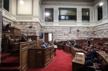 Βουλή: Άποψη της Ολομέλειας και βουλευτές στα έδρανα