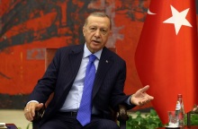 Ερντογάν: Η Ελλάδα παραβιάζει τη συνθήκη της Λωζάνης εξοπλίζοντας τα νησιά, δήλωσε ο Τούρκος πρόεδρος - Απειλές προς Μητσοτάκη και επίθεση σε Economist.