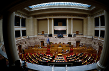 Δεύτερη ημέρα της συζήτησης στην Ολομέλεια της Βουλής επί της πρότασης δυσπιστίας κατά της κυβέρνησης Μητσοτάκη, που κατέθεσε ο ΣΥΡΙΖΑ 