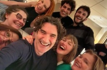 Ο Χριστόφορος Παπακαλιάτης μίλησε για όσα έγιναν στα γυρίσματα του Maestro, αλλά και για το πώς θα εξελιχθούν οι χαρακτήρες στη δεύτερη σεζόν.