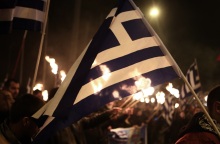 Ο Δήμος Αθηναίων διευκρινίζει πως δεν έχει δοθεί καμία άδεια για εκδήλωση της Χρυσής Αυγής - Οργανώσεις και κόμματα αντιδρούν στην προγραμματισμένη συγκέντρωση.