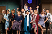 Το «Έκτο Πάτωμα» στο θέατρο Ακροπόλ