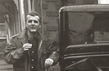 Russell Banks: Τα επιδραστικά μυθιστορήματα του Αμερικανού συγγραφέα που έφυγε από τη ζωή και οι μεταφορές του λογοτεχνικού του έργου στον κινηματογράφο.