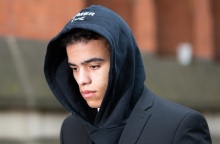 Ο επιθετικός της Μάντσεστερ Γιουνάιτεντ Μέισον Γκρίνγουντ είδε τις κατηγορίες εναντίον του για βιασμό και επίθεση να αποσύρονται, ένα χρόνο μετά τη σύλληψή του.