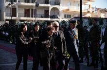 Κηδεία Μάριου Μιχαήλ Τουρούτσικα - Οι γονείς του στην εξόδιο ακολουθία