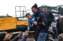 Σεισμός στην Τουρκία: 8χρονος ανασύρθηκε ζωντανός μετά από 52 ώρες