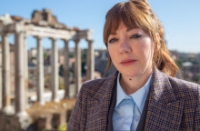 Cunk on Earth: Το βρετανικότατο mockumentary στο Netflix με την Diane Morgan