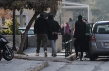 Βιασμός 12χρονης στον Κολωνό: Δύο ακόμη κατηγορούμενοι οδηγούνται στη φυλακή