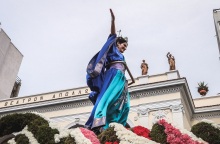 Καρναβάλι 2023 - Πάτρα: Live εικόνα από τη μεγάλη παρέλαση - Χιλιάδες επισκέπτες κατακλύζουν τους δρόμους - Γιορτινός παλμός.