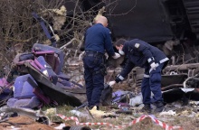 Σύγκρουση τρένων στα Τέμπη - Στιγμιότυπο από τα συντρίμμια