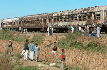 Πολύνεκρο σιδηροδρομικό δυστύχημα στο Κάιρο το 2002