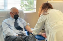 Σύγκρουση τρένων στα Τέμπη: Ο πρέσβης του Ισραήλ Νόαμ Κατς έδωσε αίμα για τους τραυματίες - Συλλυπητήρια και από το Κεντρικό Ισραηλιτικό Συμβούλιο Ελλάδος.