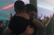 Νομοσχέδιο με το οποίο θα καταστεί ποινικό αδίκημα να αυτοπροσδιορίζεται κάποιος ως ομοφυλόφιλος προωθεί το κοινοβούλιο της Ουγκάντας.