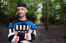 Ο Μιχαήλ Καρίκης εκθέτει στο ΕΜΣΤ