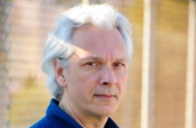 Ο συνθέτης Τάσος Ρωσόπουλος παρουσιάζει τις «Ματσαράγκες» και τους «Λαϊκούς Ιππότες»,μαζί με τραγούδια του Παναγιώτη Τούντα που ακούγονται για πρώτη φορά στο Μικρό Παλλάς, τη Δευτέρα 3 Απριλίου.