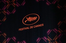 Το 76ο Διεθνές Φεστιβάλ Κινηματογράφου των Καννών ανακοίνωσε το πρόγραμμά του - Τα διάσημα ονόματα που θα διαγωνιστούν για τον Χρυσό Φοίνικα στις 16 - 27 Μαΐου.