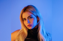 Αγγελική Μανουσάκη - Ζώδια - Αστρολογικές Προβλέψεις