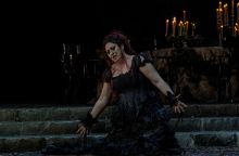 Η Άννα Πιρότσι μιλάει στην Athens Voice για το ντεμπούτο της στον ρόλο της «Μήδειας» στην παράσταση της Εθνικής Λυρικής Σκηνής