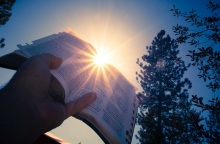 Κένυα: Τουλάχιστον 21 πιστοί μιας αίρεσης νήστεψαν μέχρι θανάτου, κατόπιν προτροπής του αρχηγού τους - Πίστεψαν ότι θα συναντήσουν τον Ιησού.