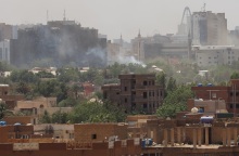 Σουδάν: Εκκένωση διπλωματών και πολιτών ανακοίνωσε ο στρατός της χώρας - Συμφωνία με τις κυβερνήσεις των ΗΠΑ, της Βρετανίας, της Γαλλίας και της Κίνας.