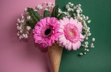 Ποιοι γιορτάζουν σήμερα 23 Απριλίου; Το εορτολόγιο της Athens Voice σου τους θυμίζει. Μην ξεχάσεις να τους δώσεις τις καλύτερες ευχές σου!