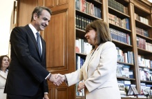 Κυριάκος Μητσοτάκης: Ο πρωθυπουργός εισηγήθηκε στην Πρόεδρο της Δημοκρατίας διάλυση της Βουλής και την προκήρυξη εθνικών εκλογών στις 21 Μαΐου.