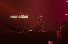 Ο Black Coffee στο πάρτυ με  Grey Goose Vodka