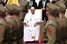Ουγγαρία: Ο πάπας Φραγκίσκος προειδοποιεί για την ενίσχυση του εθνικισμού στο όνομα της χριστιανικότητας κατά την ομιλία του ενώπιον του Βίκτορ Ορμπάν.