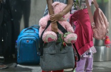 Σουδάν: Η Ευρωπαϊκή Ένωση χορηγεί επείγουσα ανθρωπιστική βοήθεια - Χρηματοδοτούνται πρώτες βοήθειες, υπηρεσίες εκκένωσης και ψυχοκοινωνική υποστήριξη.