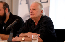 Ο Γερμανός διάσημος σκηνοθέτης Φρανκ Κάστορφ παρουσιάζει τη δική του "Μήδεια" σε παγκόσμια πρεμιέρα στην Επίδαυρο