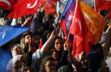 Εκλογές στην Τουρκία: Με προβληματισμό υποδέχθηκε ο γαλλικός Τύπος τα αποτελέσματα της κάλπης - Κίνδυνος πολιτικής και οικονομικής αστάθειας.