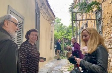 κωστης_καπελωνης__λινα_μενδωνη__μαριαννα_καλμπαρη