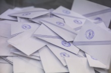 Ψηφοδέλτια στην κάλπη