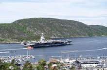 Νορβηγία: Το μεγαλύτερο αεροπλανοφόρο του κόσμου κατέπλευσε στο Όσλο για γυμνάσια του ΝΑΤΟ - Την ενόχλησή της εκδήλωσε η Ρωσία.