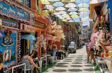 Τι γεύση έχει το αθηναϊκό καλοκαίρι;