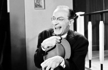 Ντίνος Ηλιόπουλος: Το αφιέρωμα της Finos Film για τα 22 χρόνια από τον θάνατο του σπουδαίου ηθοποιού της  χρυσής εποχής του ελληνικού κινηματογράφου.