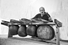 Stephan Micus - Συνέντευξη: Ο γερμανός πολυοργανίστας μιλάει για τη μουσική, το νέο του άλμπουμ «Thunder», τις αναμνήσεις και την έμπνευσή του από την Ελλάδα.